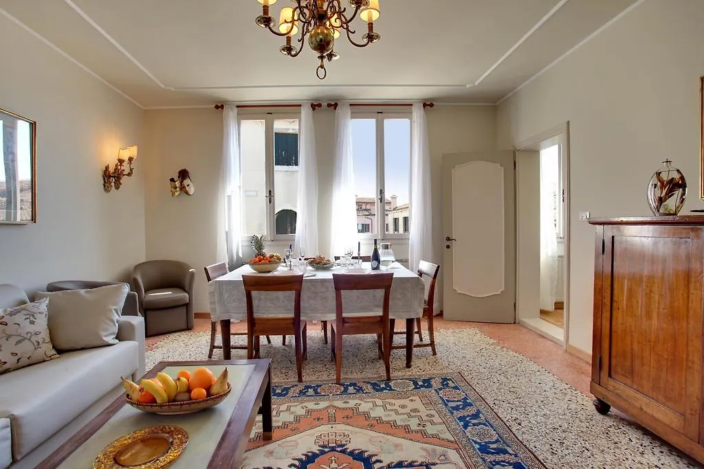 Canale Apartment Venice